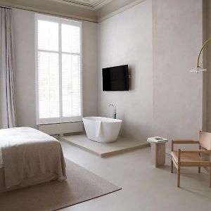 Kamer met een King Size Bed